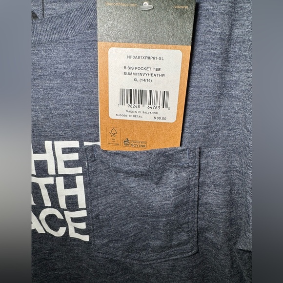 The North Face Tee boy Size XL - Picture 4 of 4